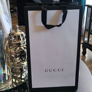 Gucci shopping bag 🛍